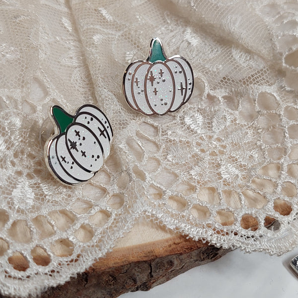 Cute & Magical Stud Earrings - Fall-Inspired Elegance